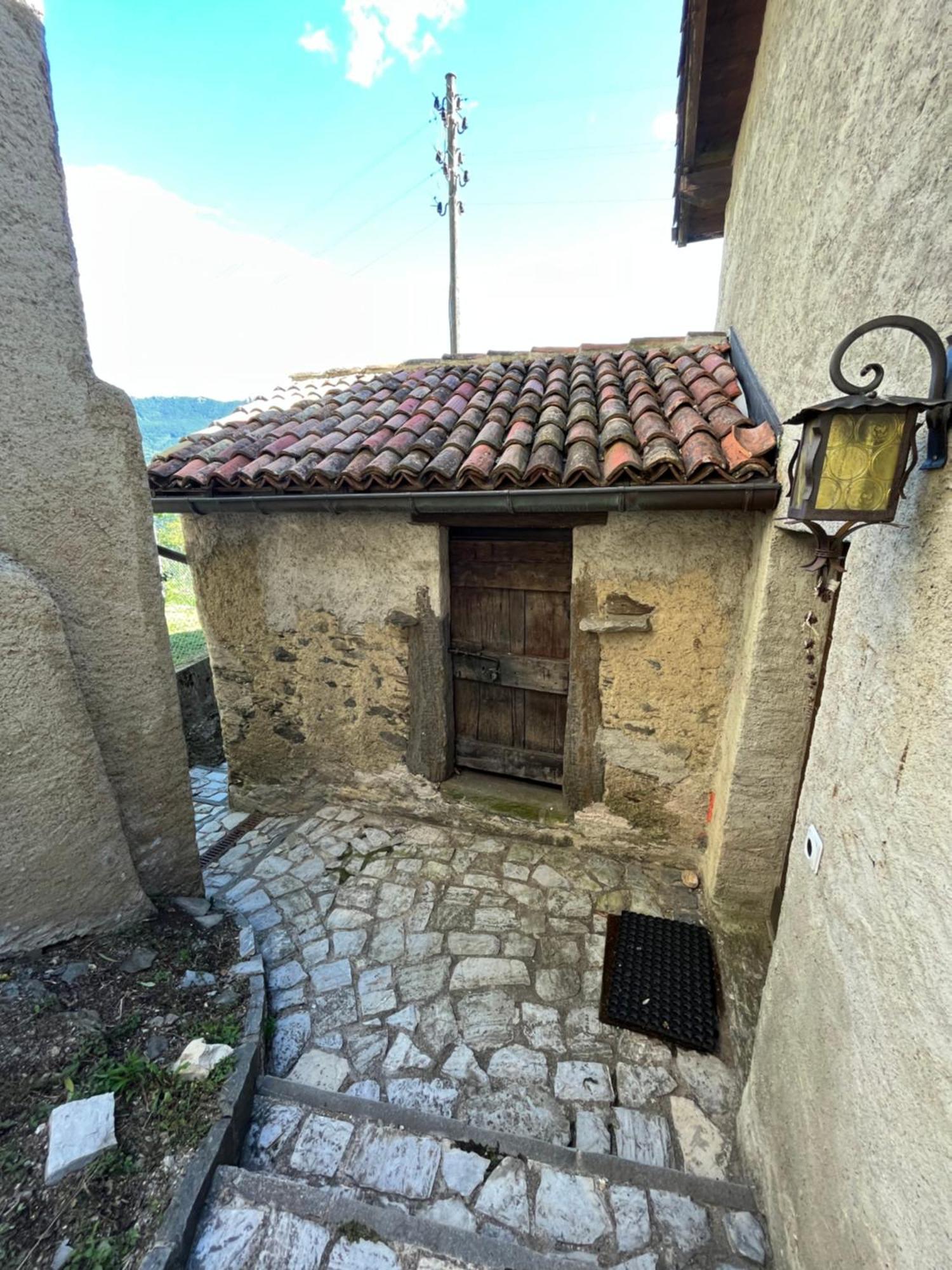 Casa Mari Apartment Bidogno Екстериор снимка